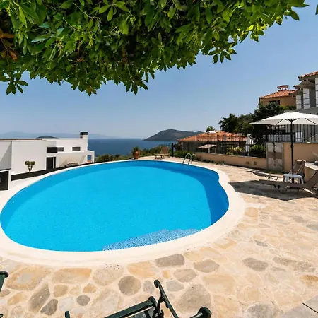 Sunset Retreat - Pool - Views - Sleeps 7 Διαμέρισμα *