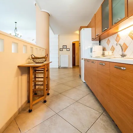 Διαμέρισμα Sunset Retreat - Pool - Views - Sleeps 7 *